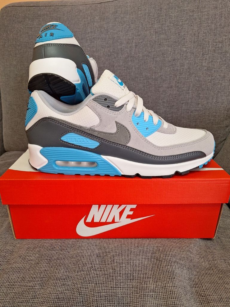 Used Nike Air Max 90 Platinum Grey Taglia 45 bike — image 2 of 11