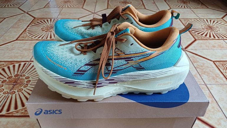 Used Asics Trabuco Max 2025 bike — image 2 of 5