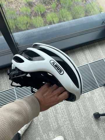Brugt ABUS AirBreaker Helmet bike — billede 4 af 5