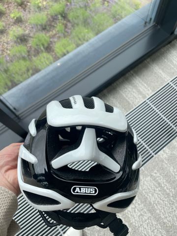 Brugt ABUS AirBreaker Helmet bike — billede 3 af 5