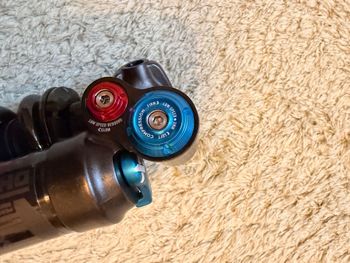 Used Fox DHX2 Performance Elite Coil Shock 250x75mm 2025 bike — image 8 of 9