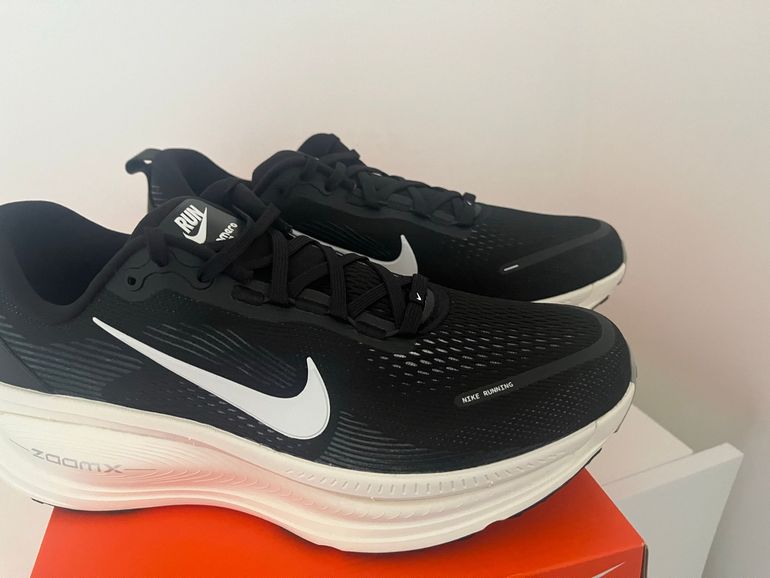 Used Nike Vomero 18 2025 bike — image 6 of 9