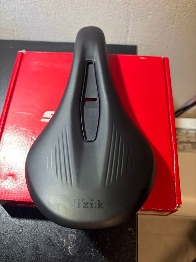 Used Fizik Vento Argo X3 140mm bike — image 1 of 5