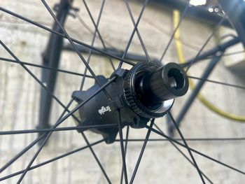 Used Reynolds AR46 2023 bike — image 8 of 11