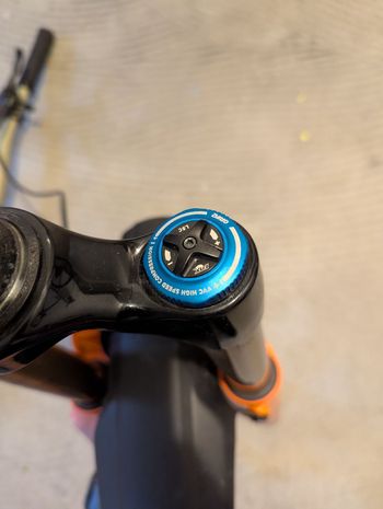 Used Fox Factory 36 Float 29" Kashima 160mm 2021 bike — image 7 of 8