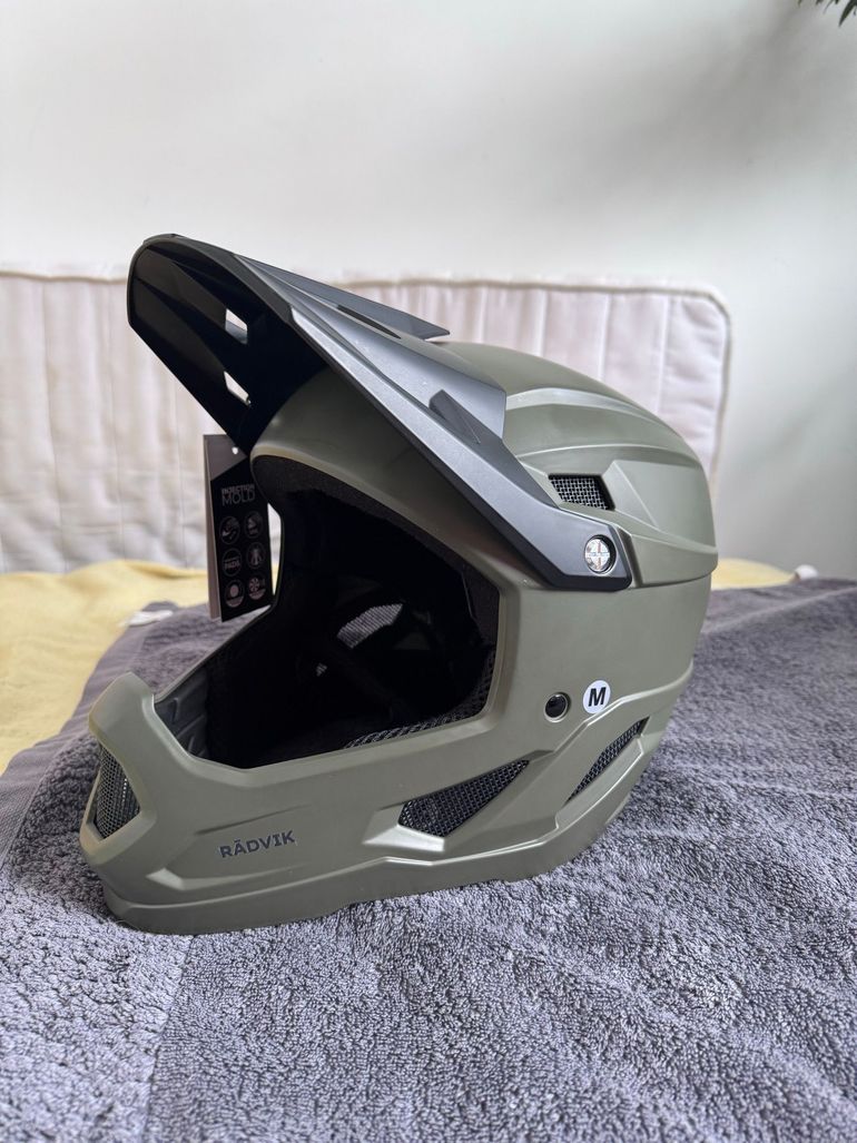 Used Radvik Kask ochronny 2023 bike — image 3 of 13