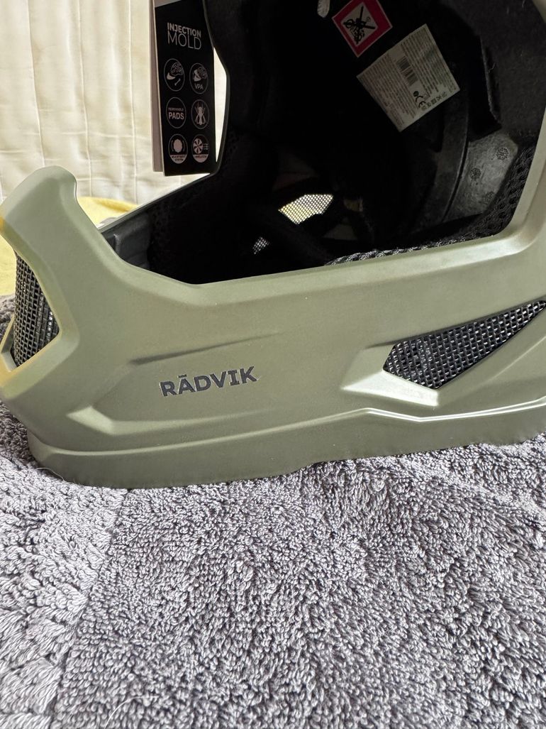 Used Radvik Kask ochronny 2023 bike — image 4 of 13