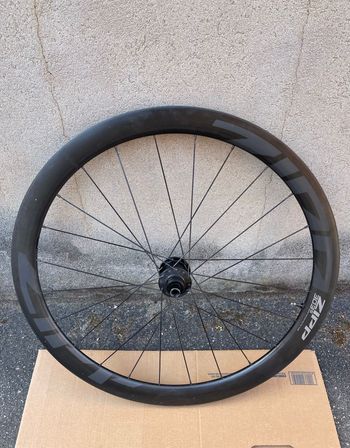 Used Zipp 303S Wheelset 2022 bike — image 4 of 5