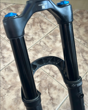 Used Fox 38 Performance Grip 29" 170mm Fork 2024 bike — image 2 of 5