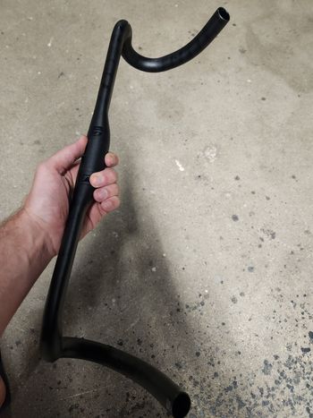 Used Giant Contact SL Handlebar 2023 bike — image 3 of 4