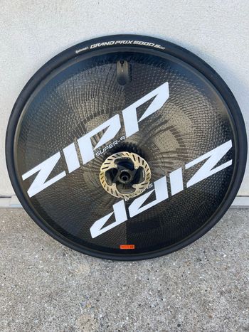 Used Zipp Super-9 Tubeless Disc-Brake Disc Wheel bike — image 2 of 2