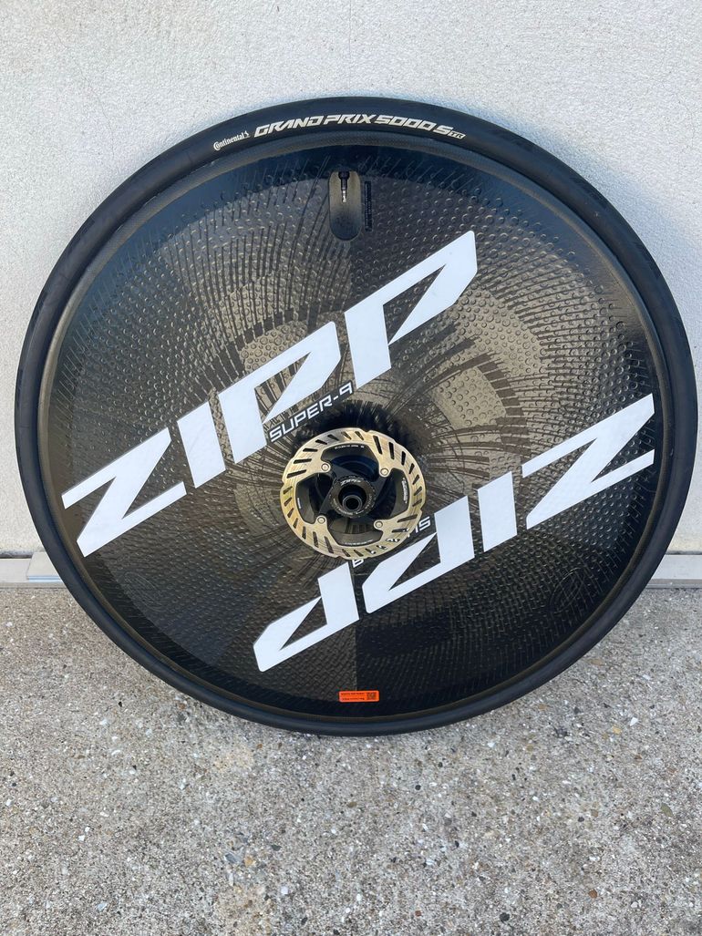 Used Zipp Super-9 Tubeless Disc-Brake Disc Wheel bike — image 2 of 2