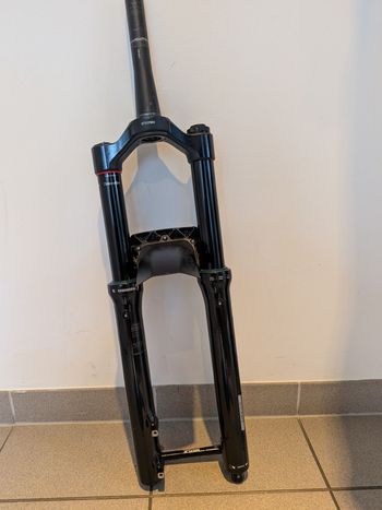 Used Rock Shox Zeb Ultimate Charger 3.0 2023 bike — image 4 of 13
