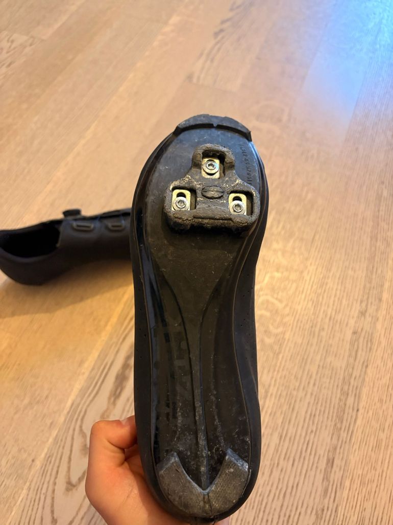 Used Fizik Tempo overcurve R5 2022 bike — image 4 of 6