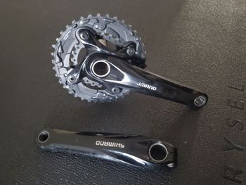 Used Shimano Deore FC-M625 Crankset 2017 bike