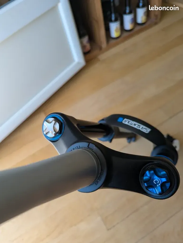 Used Sr Suntour Aion 35 2026 bike — image 5 of 7