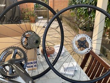 Shimano Ultegra R8000 11-speed Groupset 2021 Wheels usato