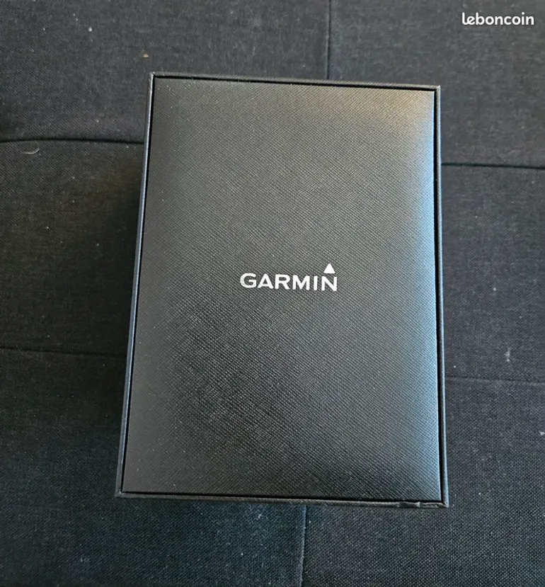 Used Garmin Epix (Gen 2) Sapphire Edition 2023 bike — image 4 of 9