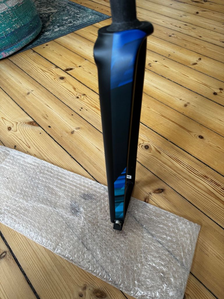 Used Canyon Speedmax Front Fork 2024 bike — image 6 of 7