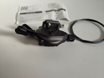 Used Shimano PULSADOR CAMBIO M8130 2025 bike — image 2 of 5