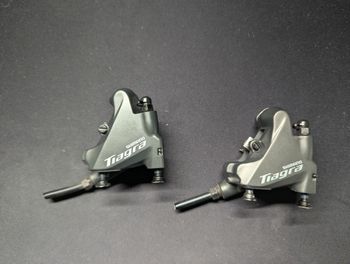 Used Shimano 105 2x11 7025 Shifters with Tiagra BR-4770 hydraulic disc brakes bike — image 13 of 19