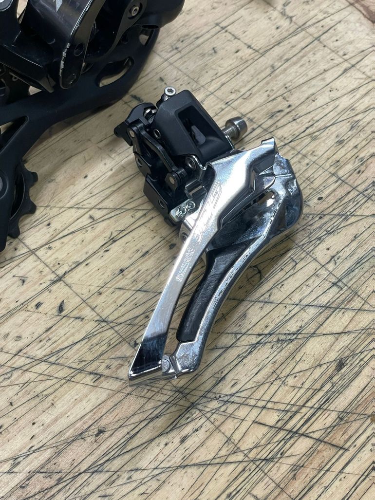 Used Shimano 105 2x12 Mechanical Group bike — image 3 of 5