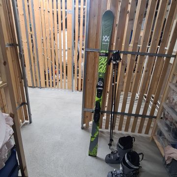 Volkl 100 GW 2024 Skiing & Skitouring d'occasion
