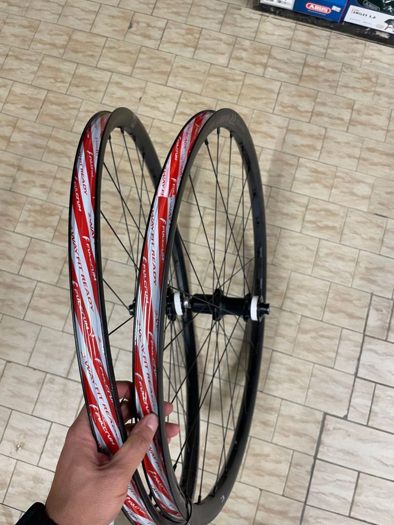 Used Fulcrum Rapid Red 3 2022 bike — image 5 of 5