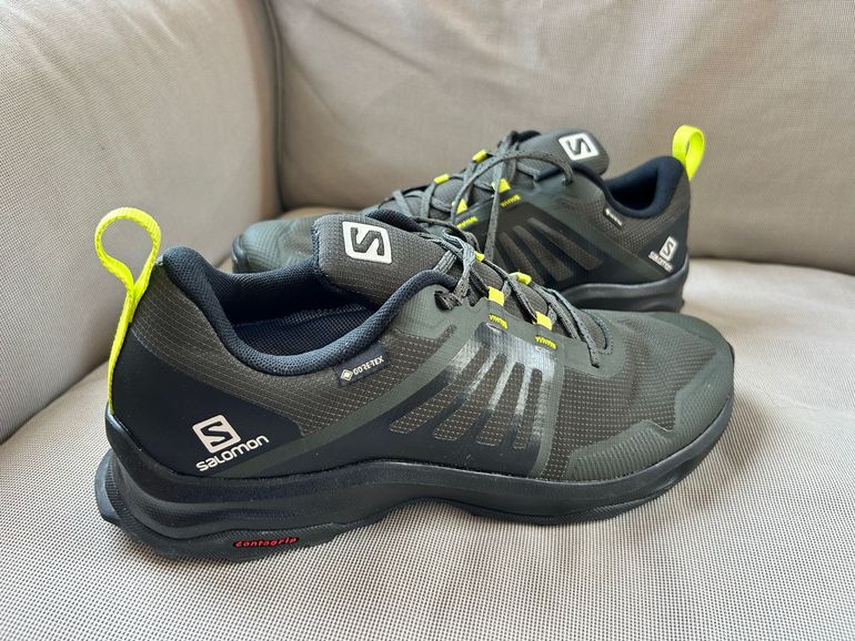 Used Salomon Outline Gore-Tex Hiking Shoes 2025 bike — image 1 of 5