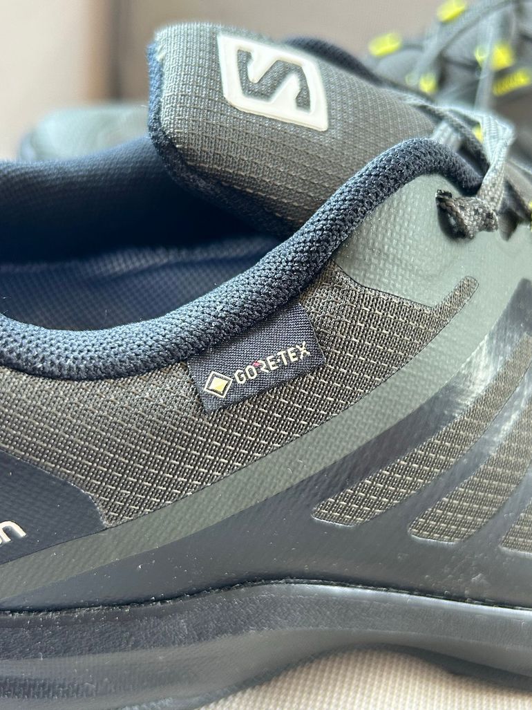 Used Salomon Outline Gore-Tex Hiking Shoes 2025 bike — image 2 of 5