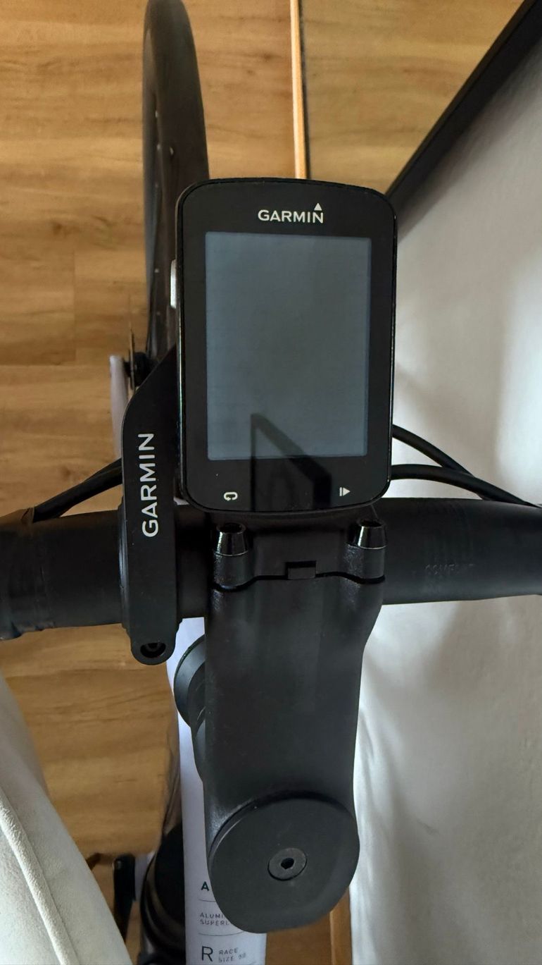 Used Garmin Edge 820 bike — image 2 of 2