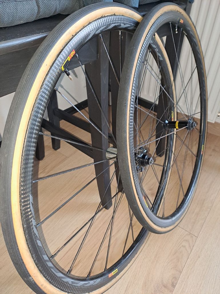 Used Mavic Ksyrium Pro Carbone bike — image 1 of 3