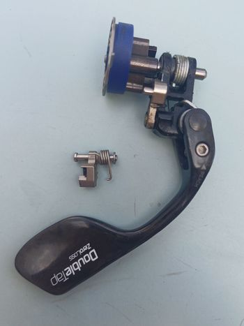 Used Sram RED 22 2x11 Front Derailleur bike — image 3 of 3