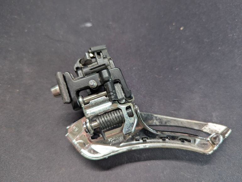 Used Shimano FD-R7000 2x11 front derailleur bike — image 3 of 4