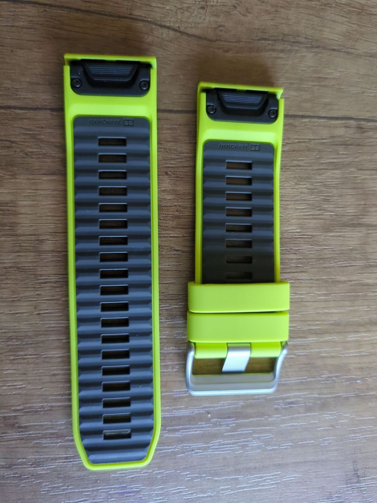 Used Garmin QuickFit 26 Watch Band 2026 bike — image 4 of 7