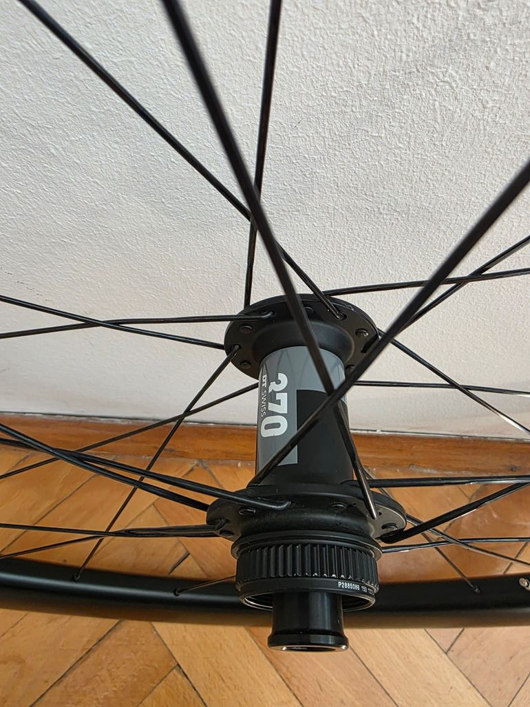Used Van Rysel VR 50 Carbon Wheelset 2026 bike — image 4 of 10