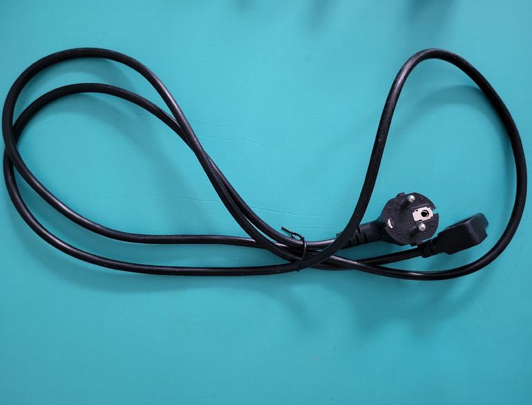 Used Garmin Tacx Flux Smart 2 2024 bike — image 8 of 9