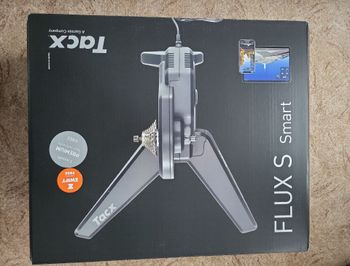 Used Garmin Tacx Flux Smart 2 2024 bike — image 4 of 9