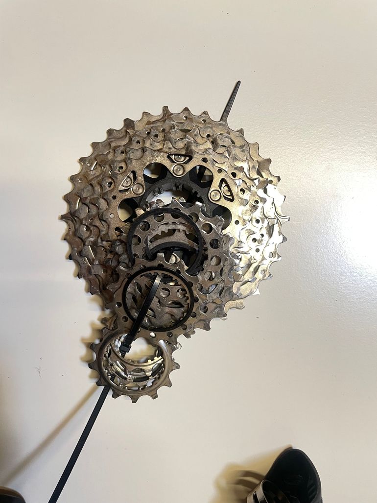 Used Shimano GRX 610 820 2024 bike — image 11 of 17