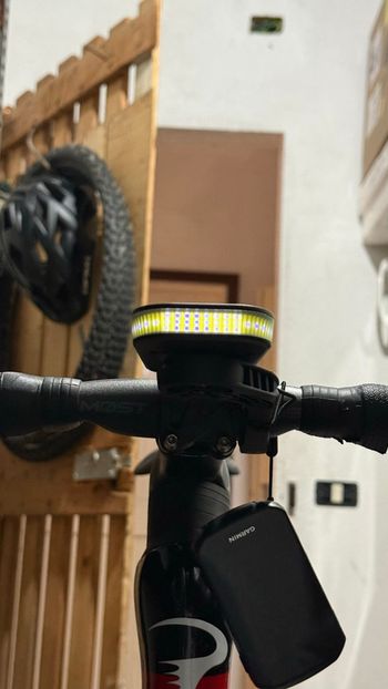 Used Ravemen FR300 Front Bike Light bike — image 2 of 8