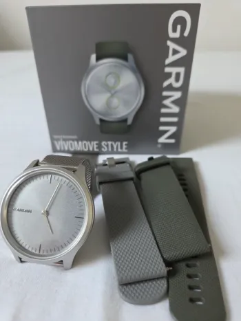Used Garmin Vivomove Style bike — image 7 of 7