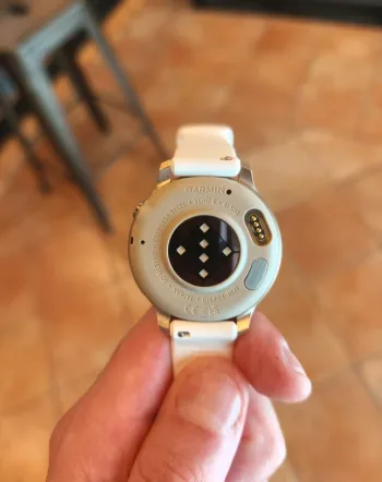 Used Garmin Venu 4 bike — image 5 of 5