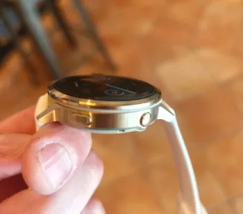 Used Garmin Venu 4 bike — image 3 of 5