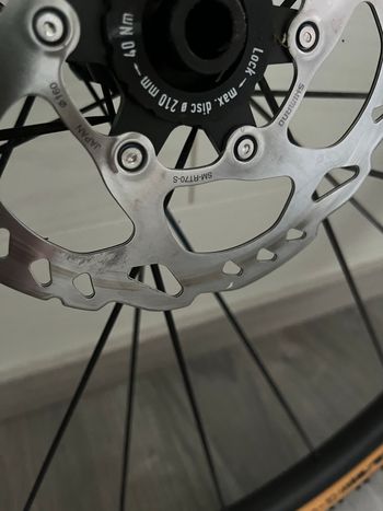 Used Dt Swiss C1800 Front Wheel 2022 bike — image 2 of 3
