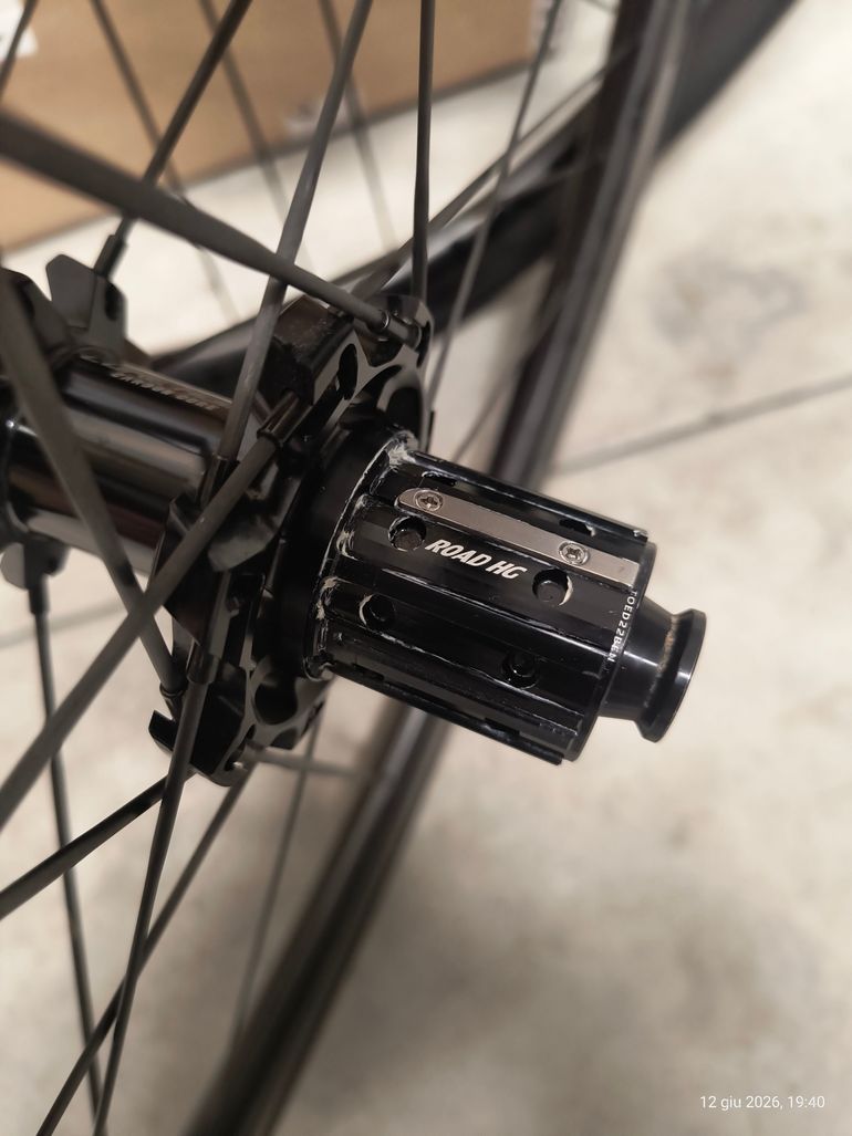 Used Carbon core 38 bike — image 4 of 7