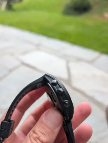 Used Garmin Epix Gen 2 Sapphire 2023 bike — image 5 of 7
