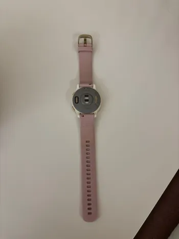 Used Garmin Vívoactive 4S bike — image 2 of 4