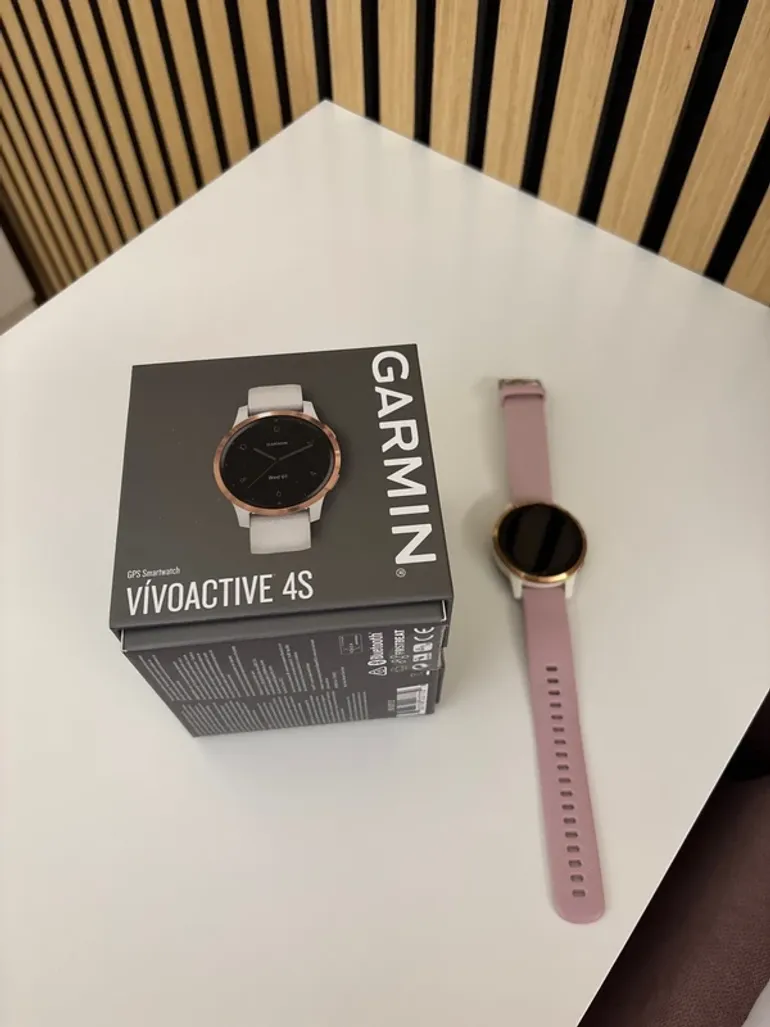 Used Garmin Vívoactive 4S bike — image 1 of 4