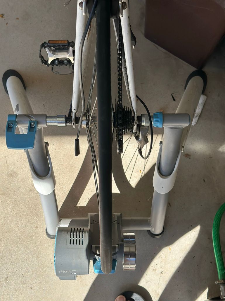 Used Tacx Flow Smart T2240 2023 bike — image 2 of 3