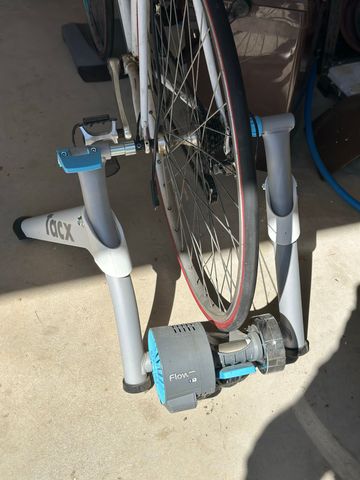 Tweedehands Tacx Flow Smart T2240 2023 bike — afbeelding 3 van 3
